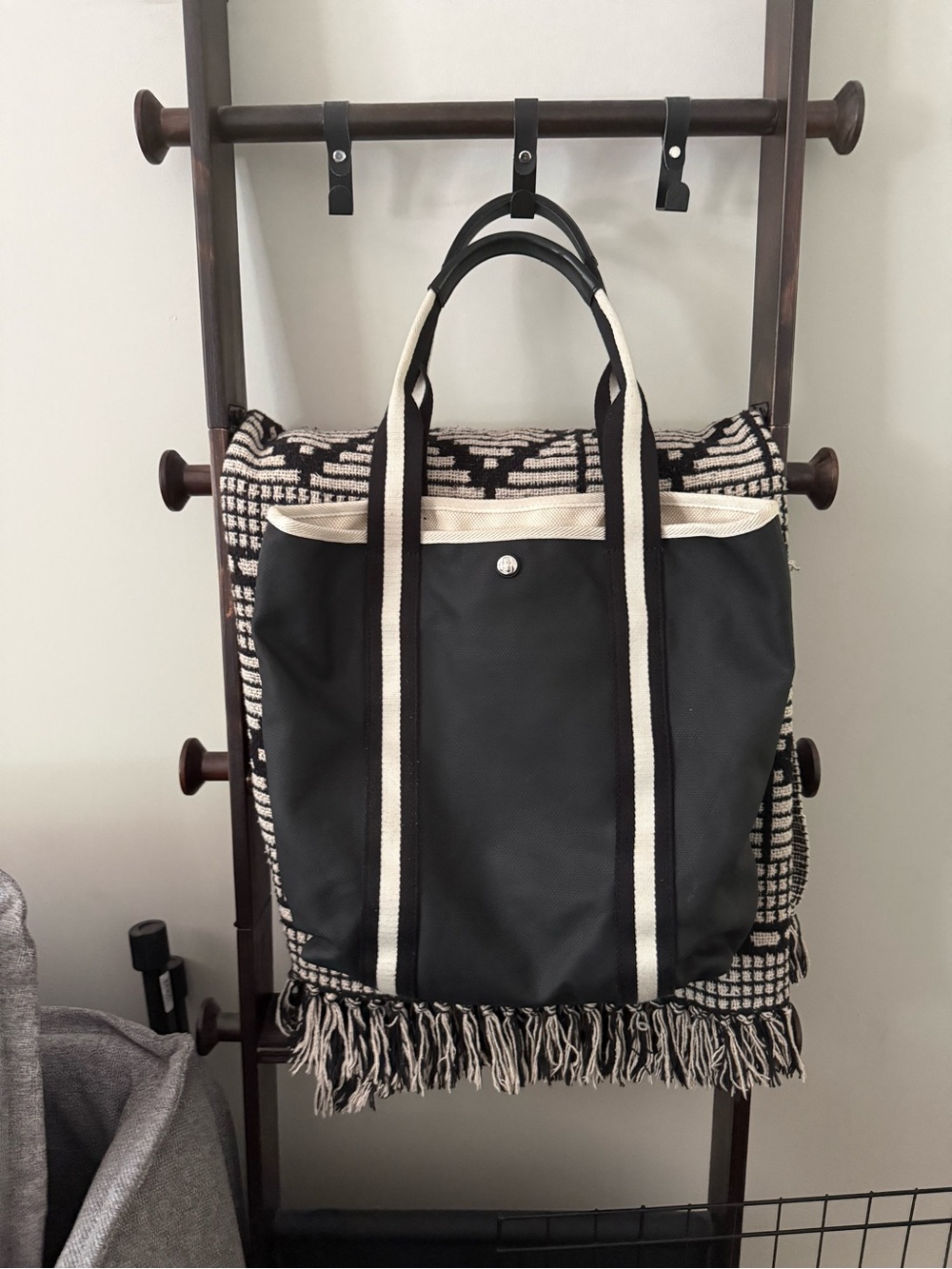 Marc Jacobs Black Canvas Tote with Ivory Trimmed Handles - Picture 2 of 5